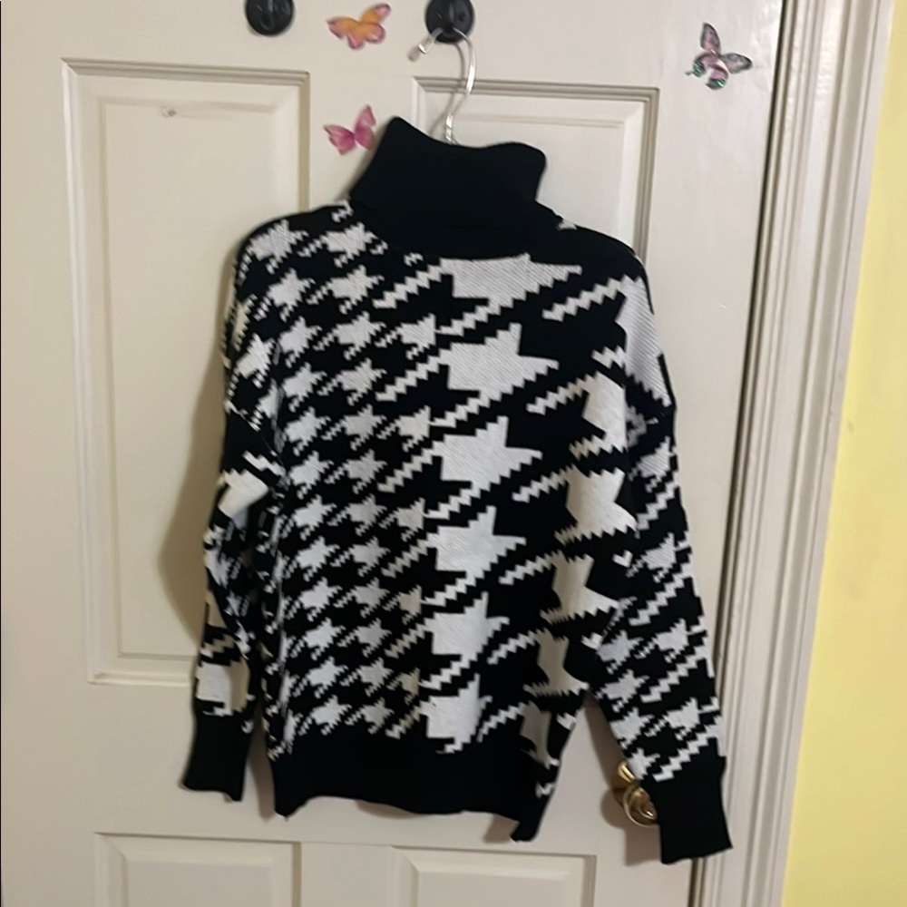Black and White Houndstooth Turtleneck Sweater